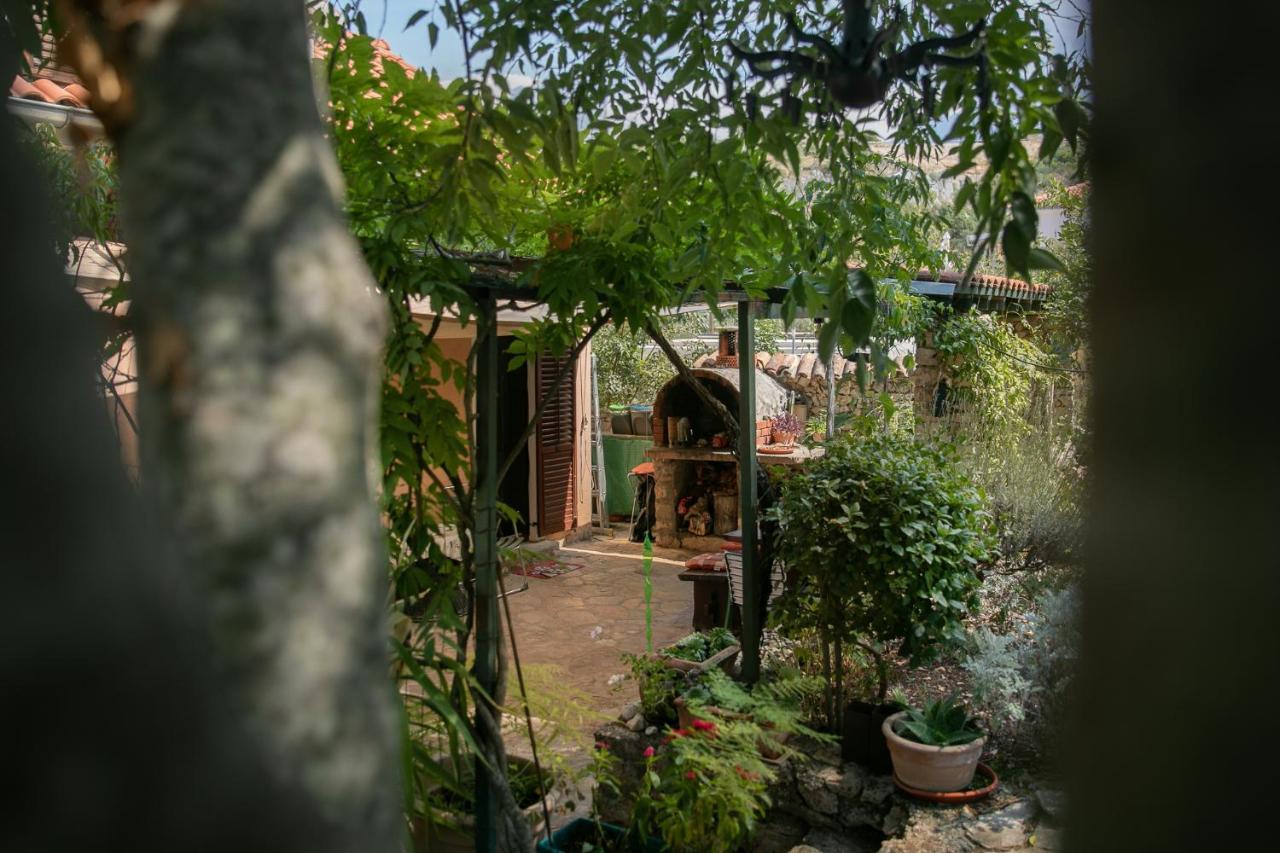 Apartman Silna Your New Home With Terrace And Garden Bobovisca 외부 사진